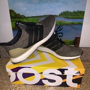 Adidas Ultra Boosts 4.0